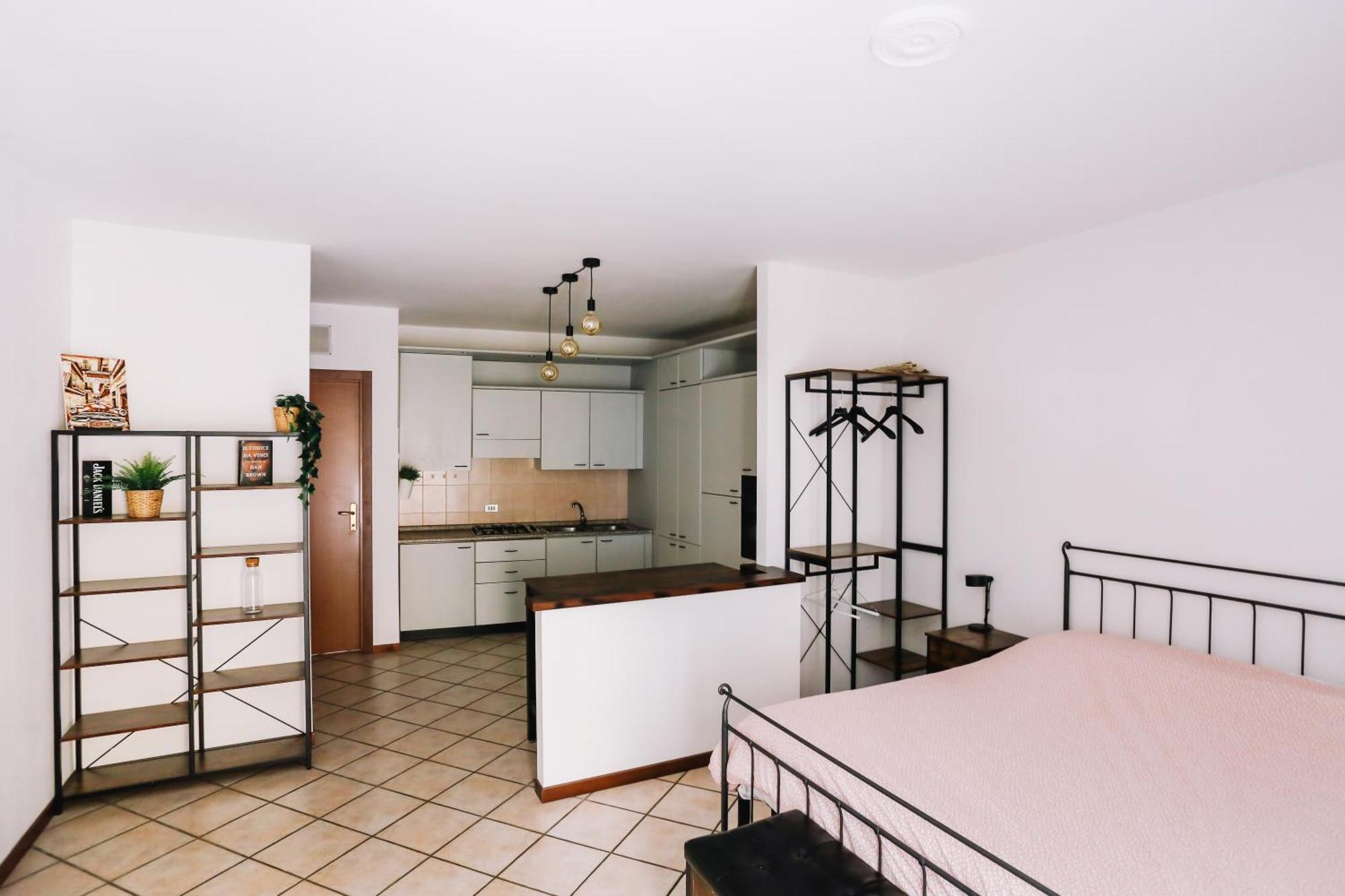 Flat Mazzini 6 Apartment Alzano Lombardo Ngoại thất bức ảnh