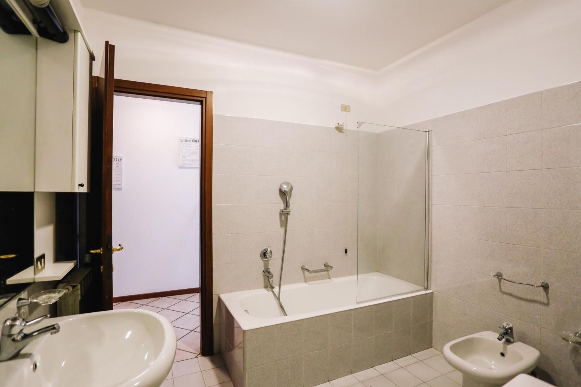 Flat Mazzini 6 Apartment Alzano Lombardo Ngoại thất bức ảnh